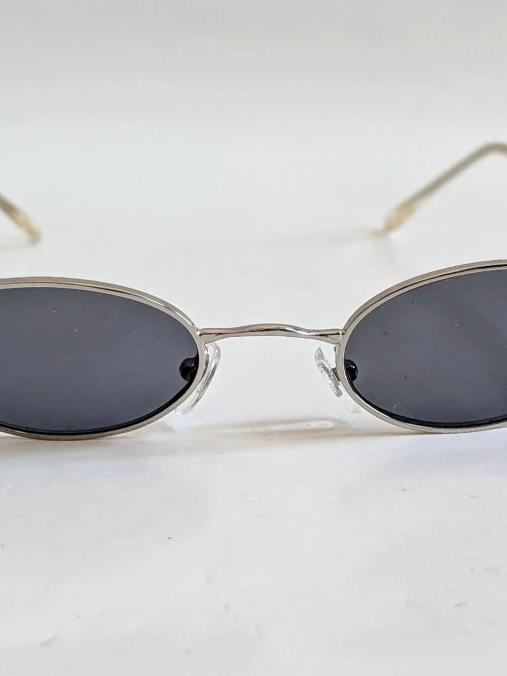 NWT Vintage 90's Small Oval Metal Sport Sunglasses (S. Silver)